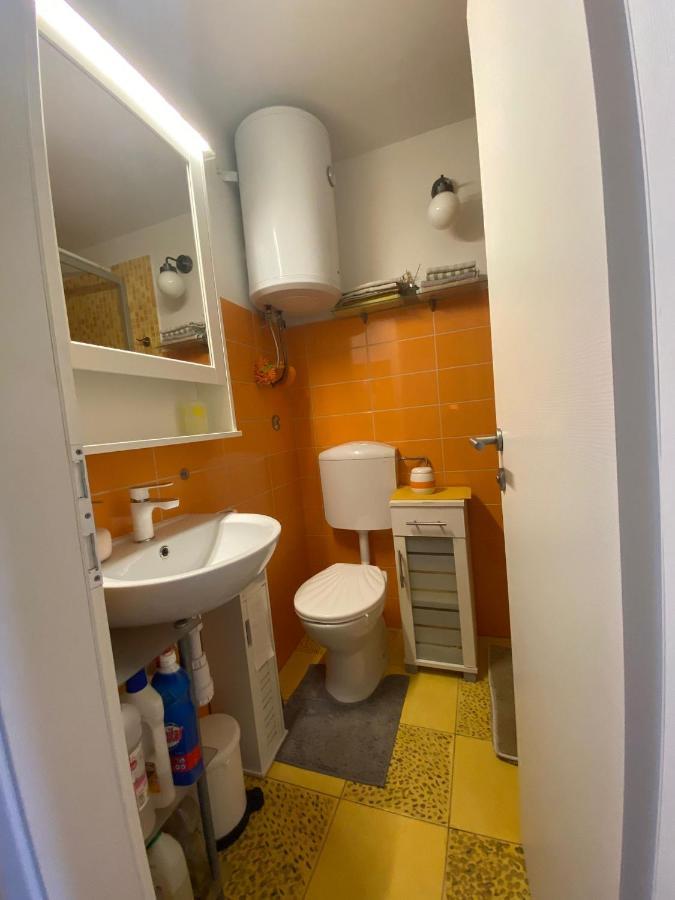 Cosy Accommodation In The Center Of Split Exterior photo